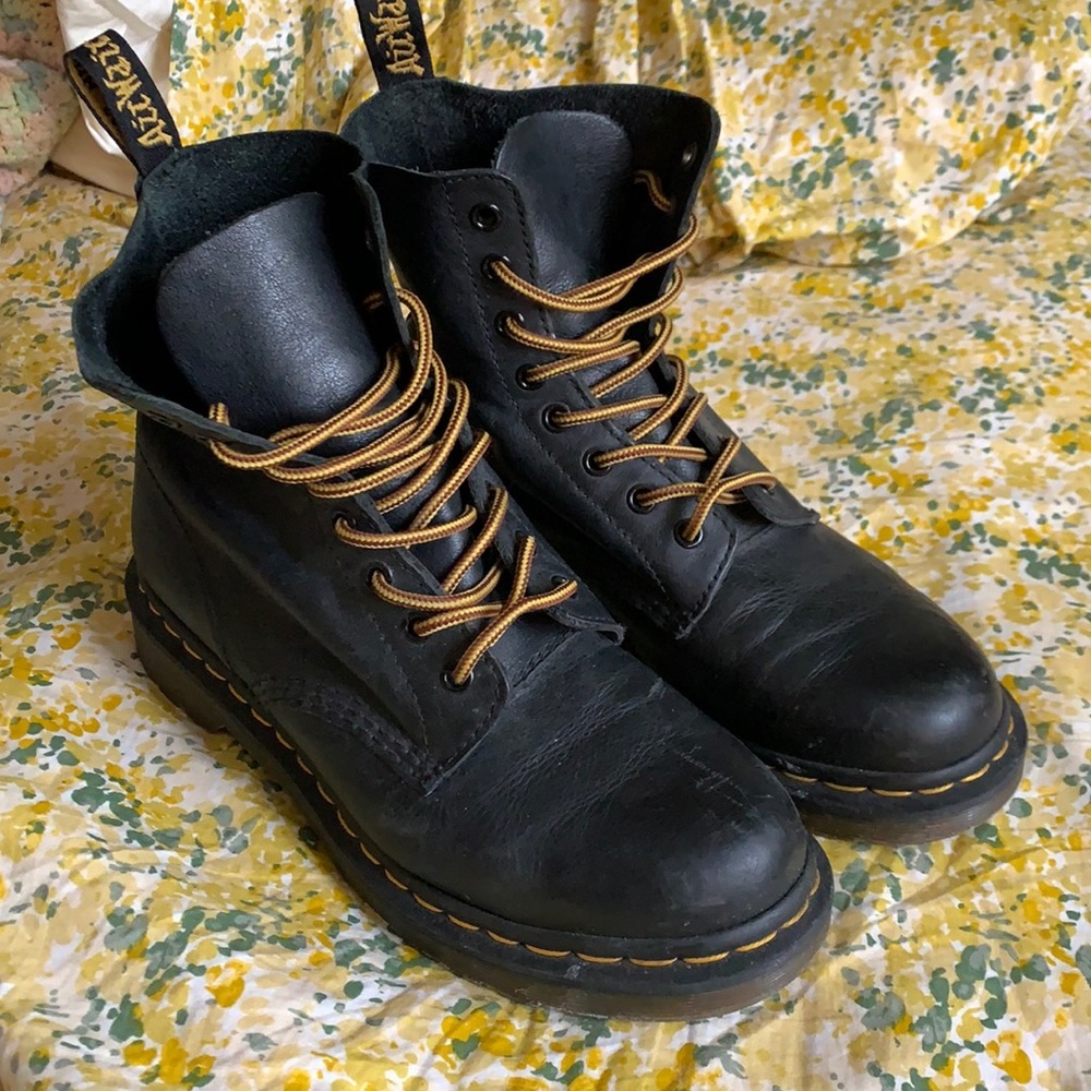 Dr Martens Pascal Virginia Leather Boot